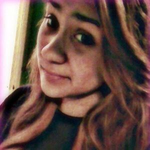 Meet your Posher, Selina